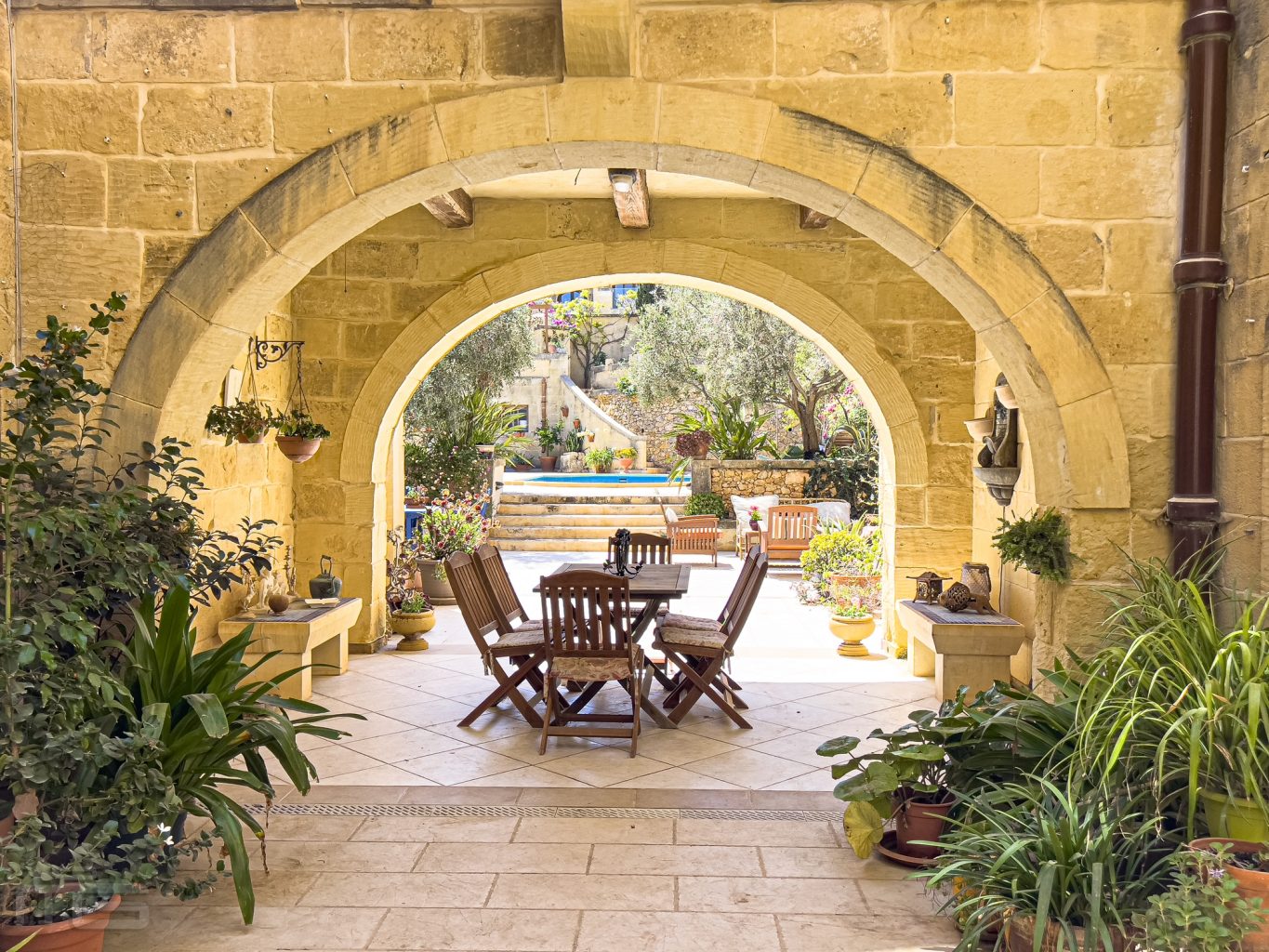 Courtyard leading to garden